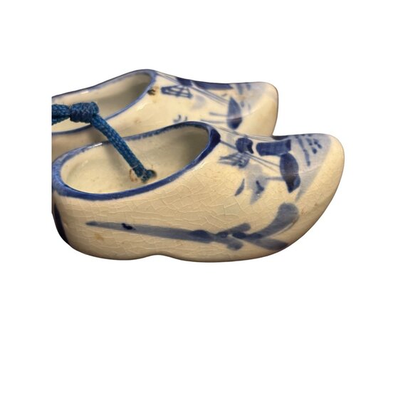 Vintage Delft Blue Holland Mini clogs Windmills Porcelain 2" Souvenir Blue Strin - Picture 7 of 16